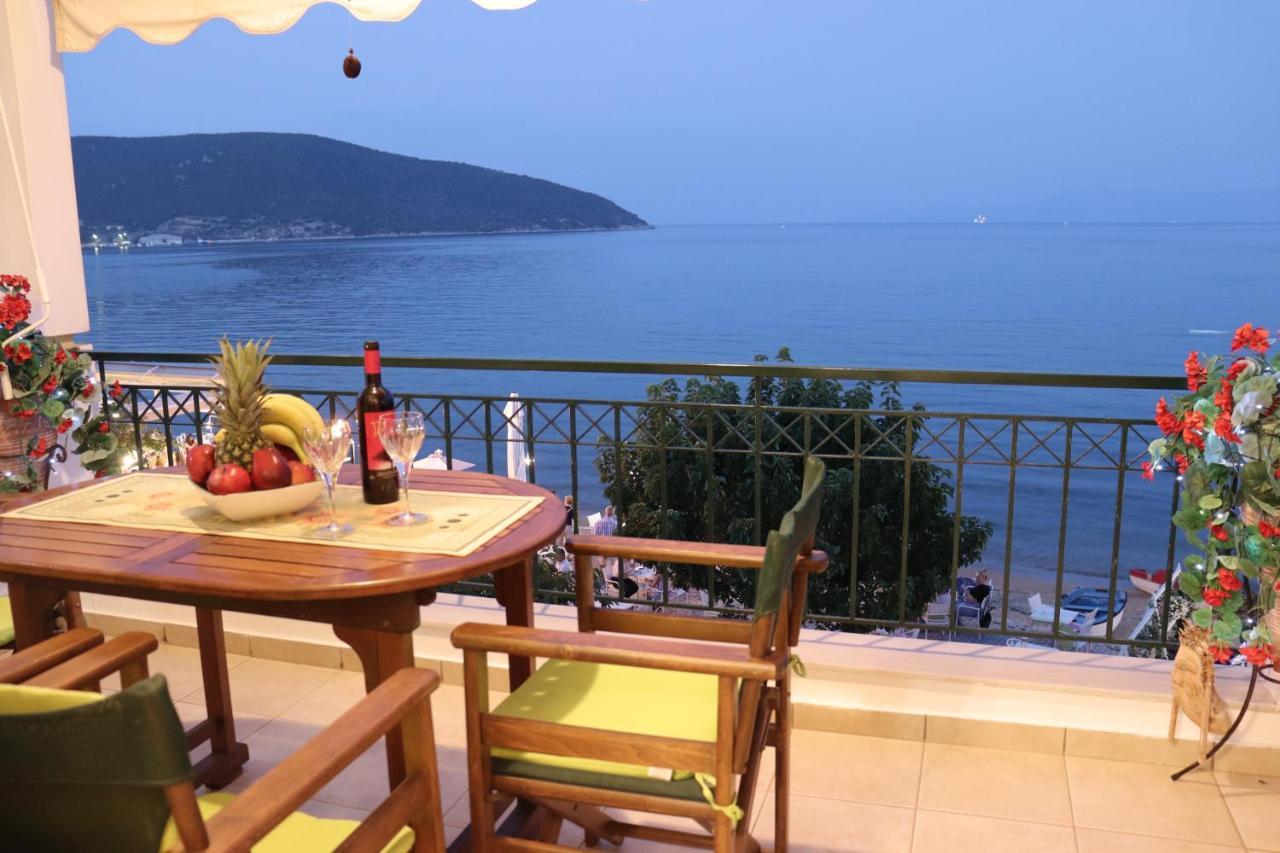 Sea And Sun Apartment Néa Péramos Eksteriør bilde